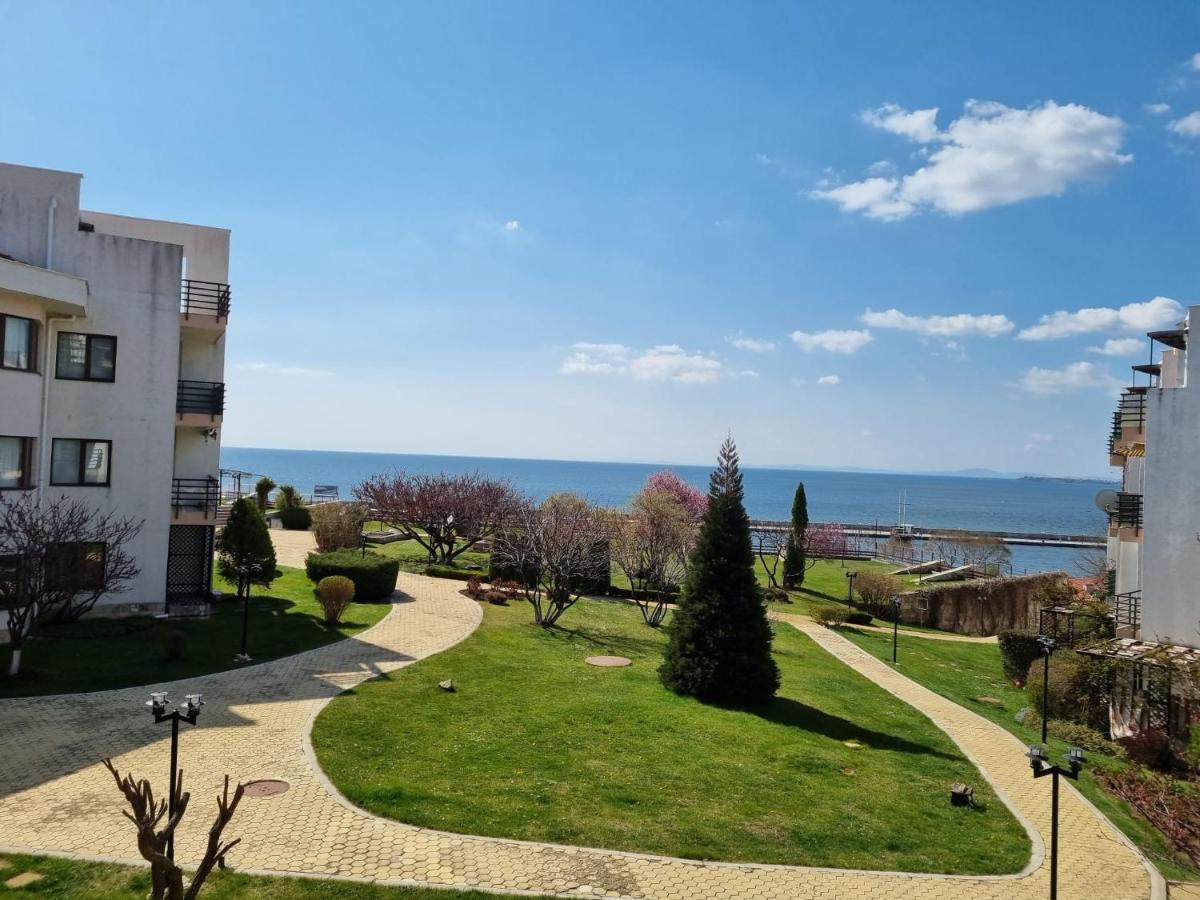 Luxsus Apartment Diamond Sveti Vlas Bagian luar foto