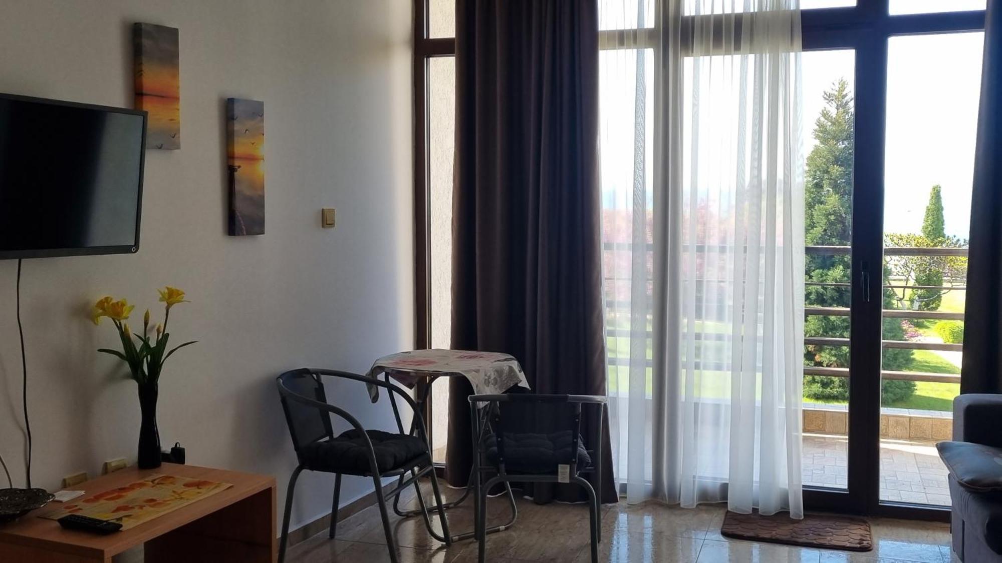 Luxsus Apartment Diamond Sveti Vlas Bagian luar foto